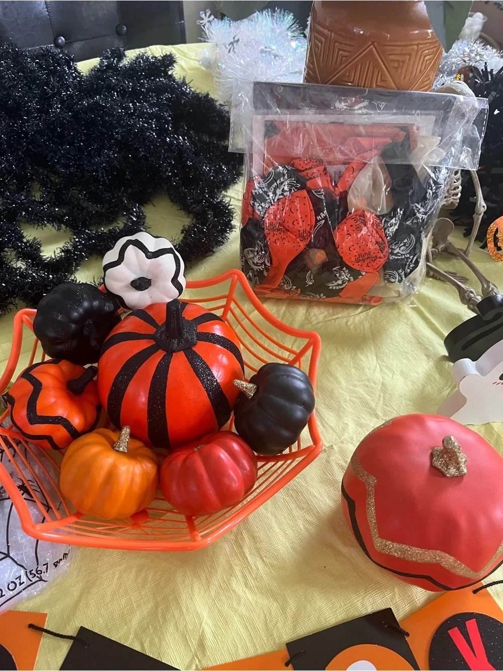 Halloween Party Table Decor Kit - Orange & Black